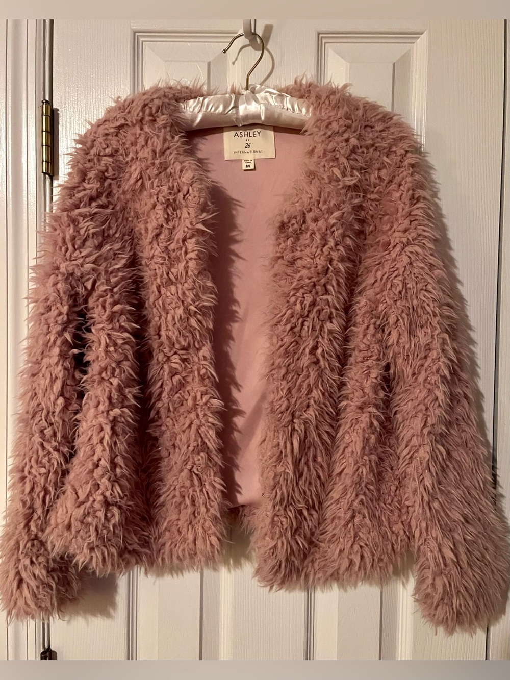 Blush Pink Shaggy Faux Fur Jacket - Y2K - Girlhoodcore Size M
